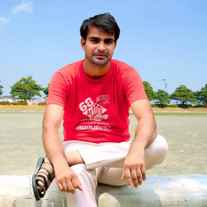 Founder of Mozedia